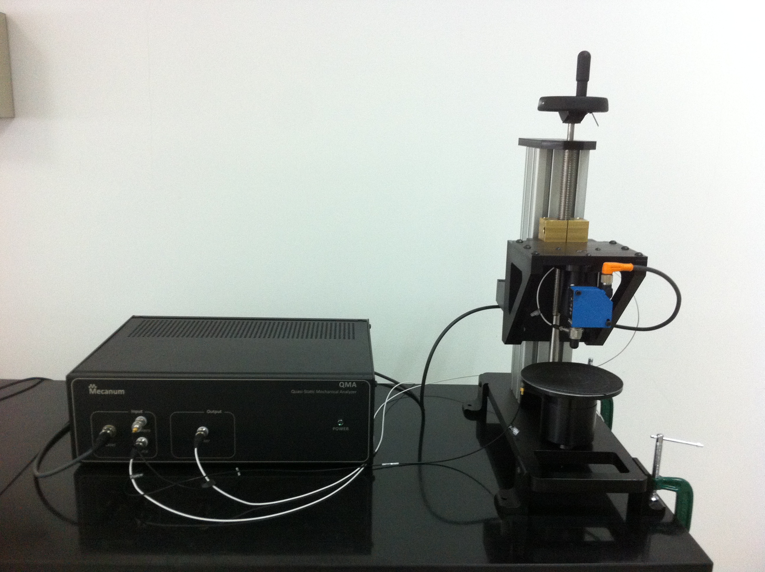 Quasi-Static Mechanical Analyzer